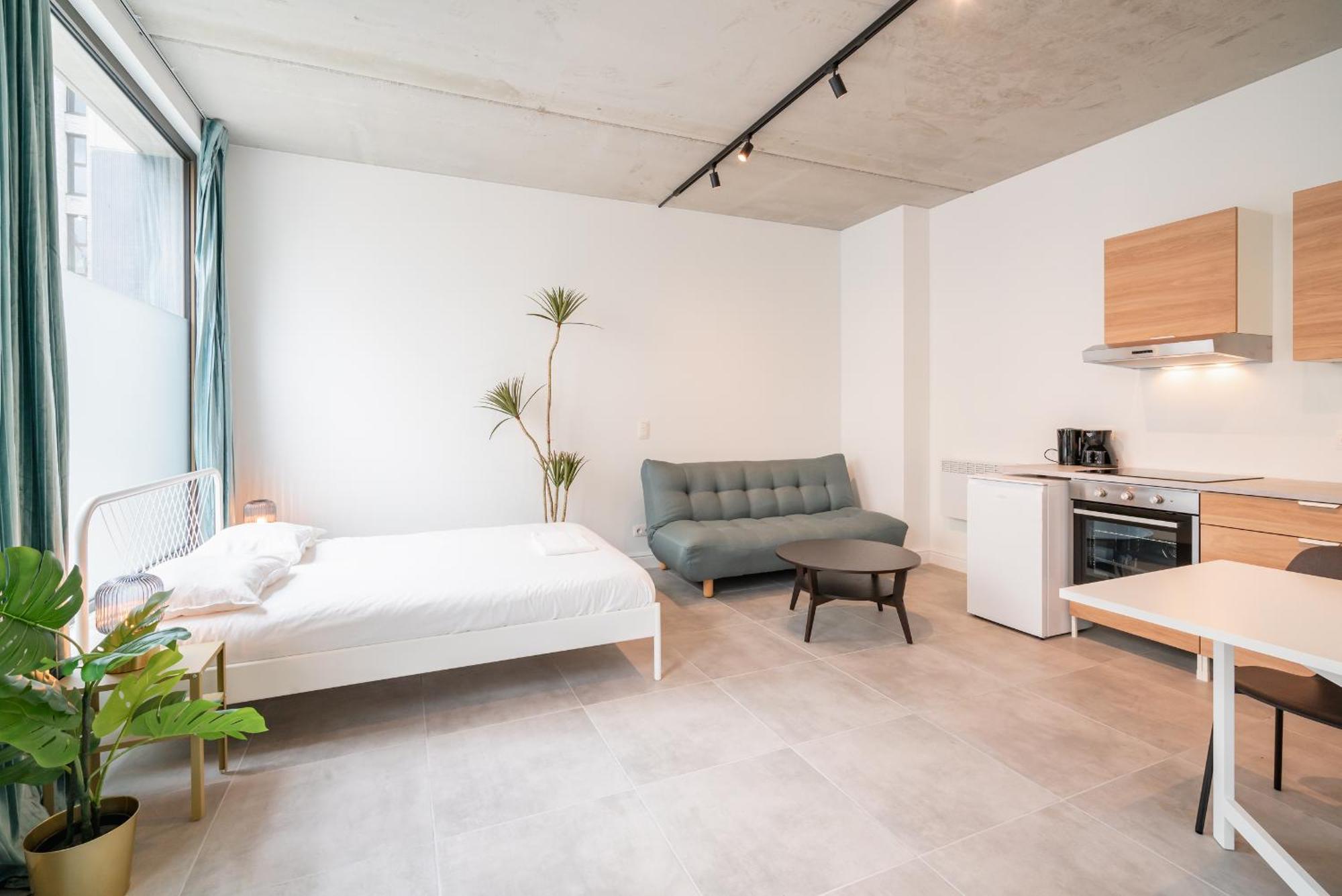 Opera Square Apartments In Antwerp Centre Екстериор снимка
